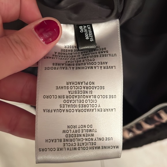 Gorgeous Levi Jacket! - Picture 6 of 6